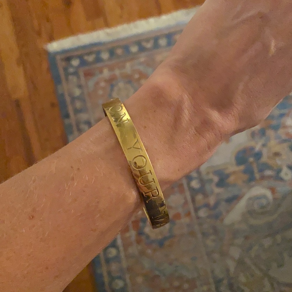 Kate Spade ‘On Your Mark, Get Jet Set, Go’ Bangle